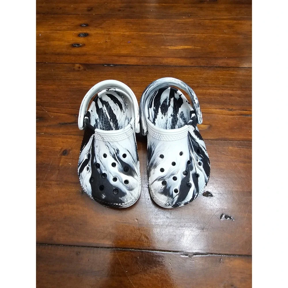 Crocs Classic Marbled Clog Kids Black White Marble Pattern Slip On Shoes 207002
